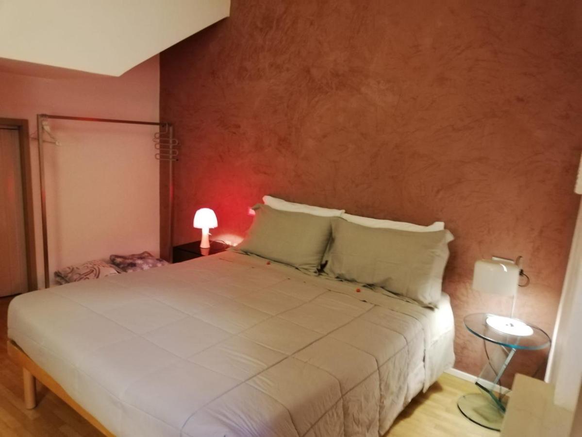 Lollo Apartment Мантуя Экстерьер фото